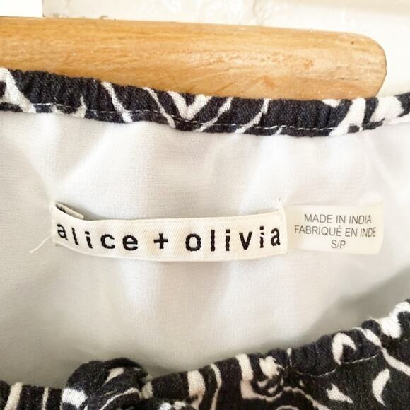 Alice + Olivia Women's White Black Naya Printed Blouson Boho Top Size S - Picture 5 of 8
